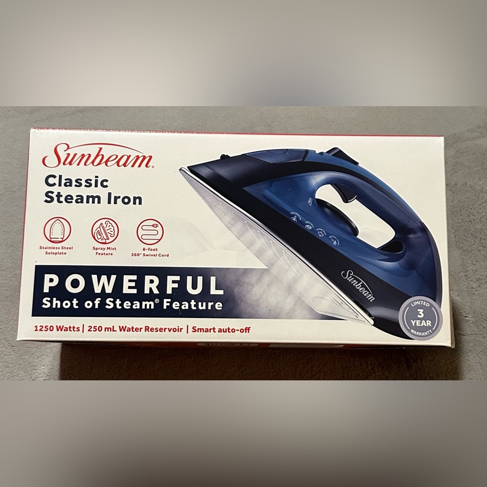 Sunbeam 1250W Classic Steam Iron with Shot of Steam Feature/ Brand New